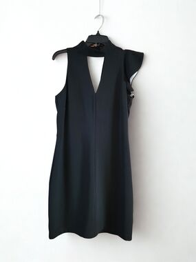 Adelyn Rae Black Ruffle Choker Cocktail Dress Size Small